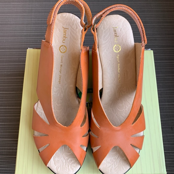 *new in box* Jambu wedge sandals (size 7.5) - Picture 2 of 7
